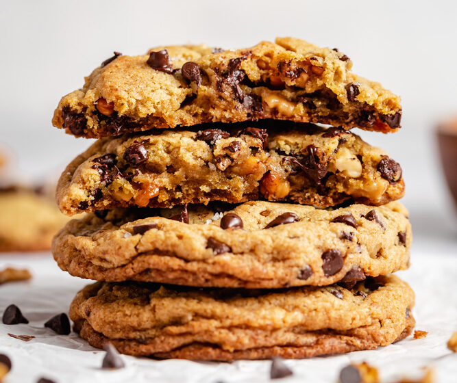 The best chocolate chip walnut cookies