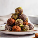 Gluten-free chocolate bliss balls