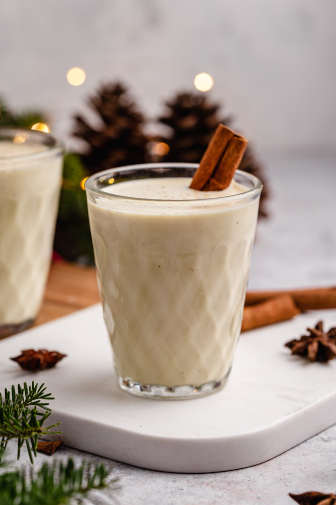 Eggless eggnog