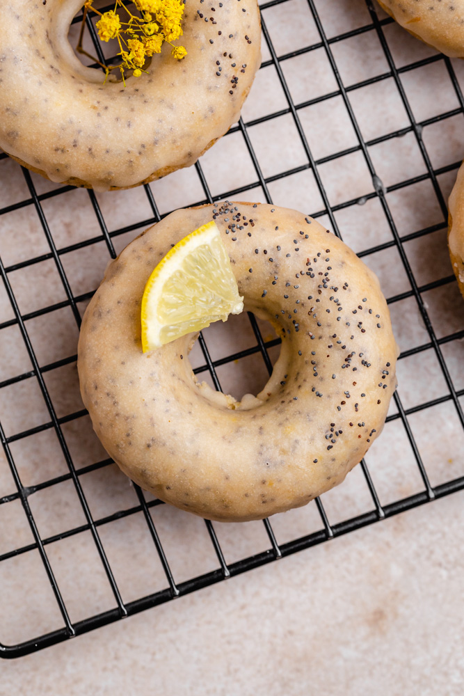 Vegan donuts with lemon and poppy seeds